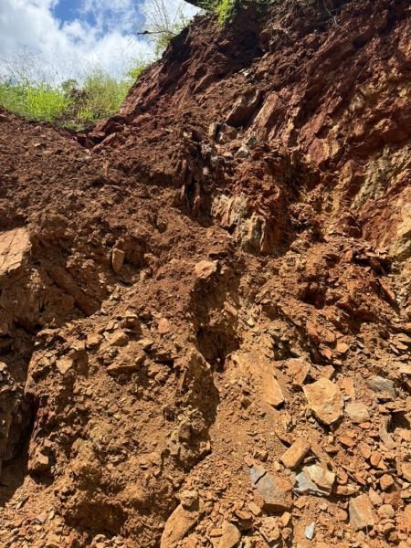 Oxidized gold mining claim for Sale in Makaha
